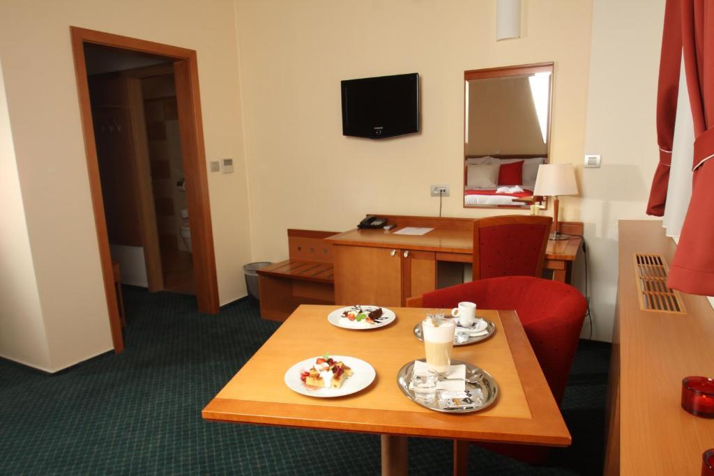 Hotel Slovan Jeseník الغرفة الصورة