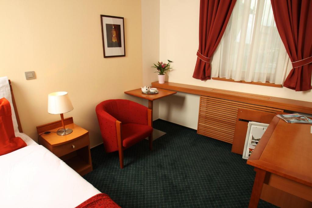 Hotel Slovan Jeseník الغرفة الصورة
